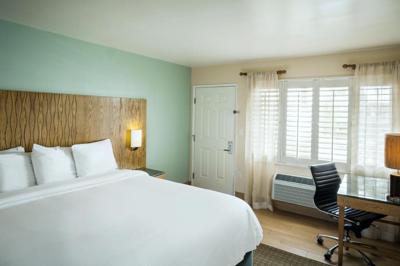 Pb Surf Beachside Inn Сан-Диего Экстерьер фото